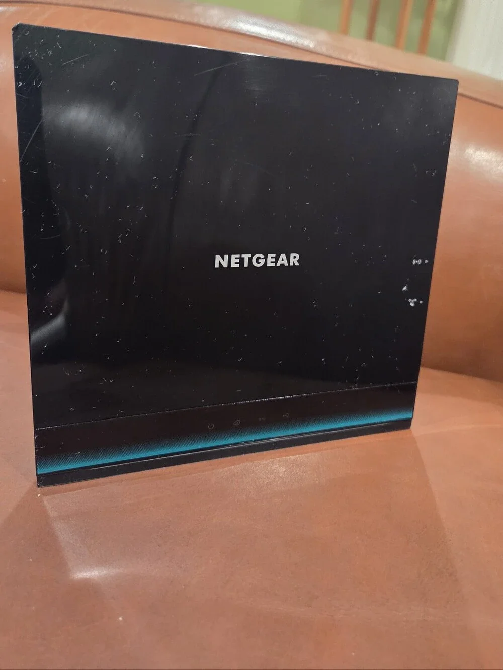 Netgear AC1600 WiFi Modem Router - Pre-owned - Picture 1 of 5